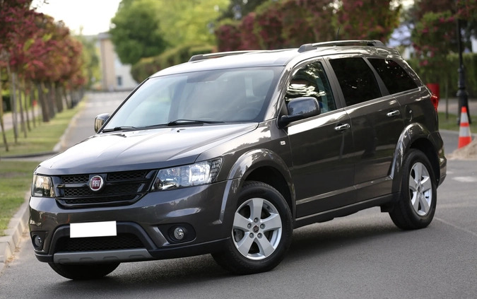 Fiat Freemont cena 56800 przebieg: 90000, rok produkcji 2015 z Toruń małe 781